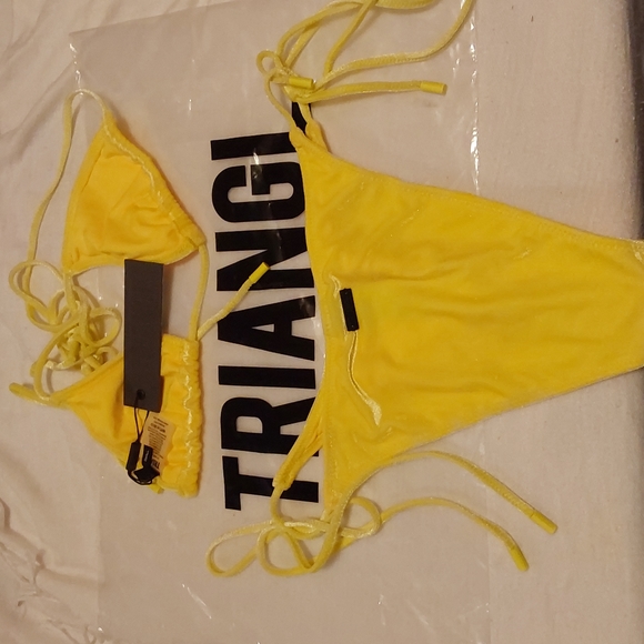 Triangl - Picture 2 of 2